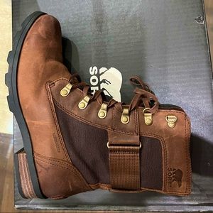SOREL LEATHER BOOTS 🥾